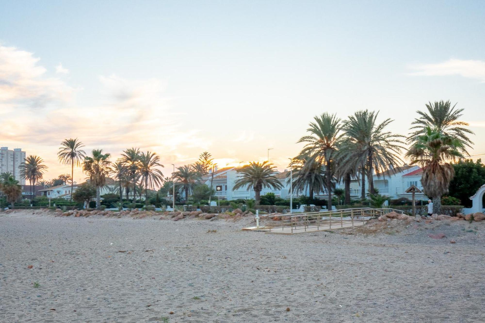 Apartamento En Complejo Residencial Con Piscina Y Garaje A 100M Del Mar Las Canteras  エクステリア 写真